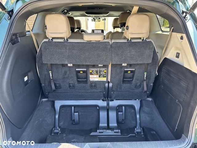 Toyota Sienna - 7