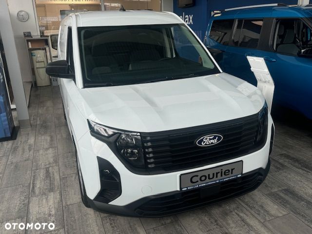 Ford Transit Courier Van - 2