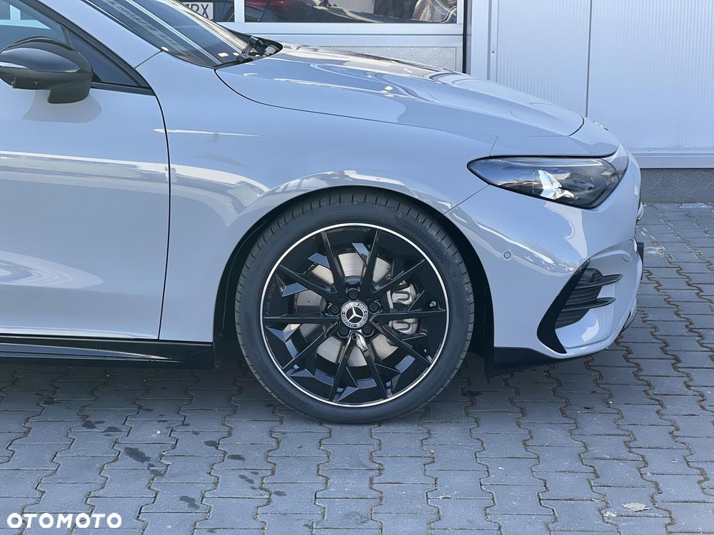 Mercedes-Benz CLA 220 mHEV 4-Matic 8G-DCT - 9