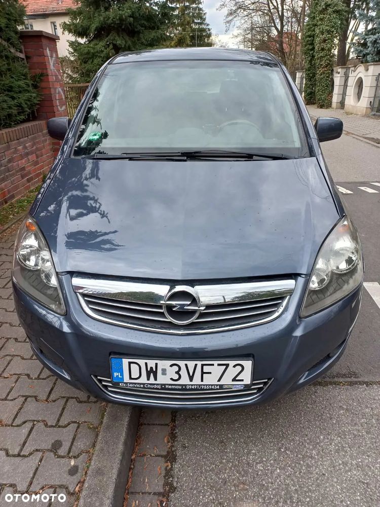 Opel Zafira - 1