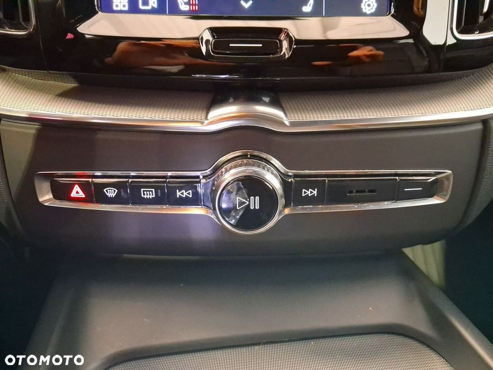 Volvo XC 60 - 35