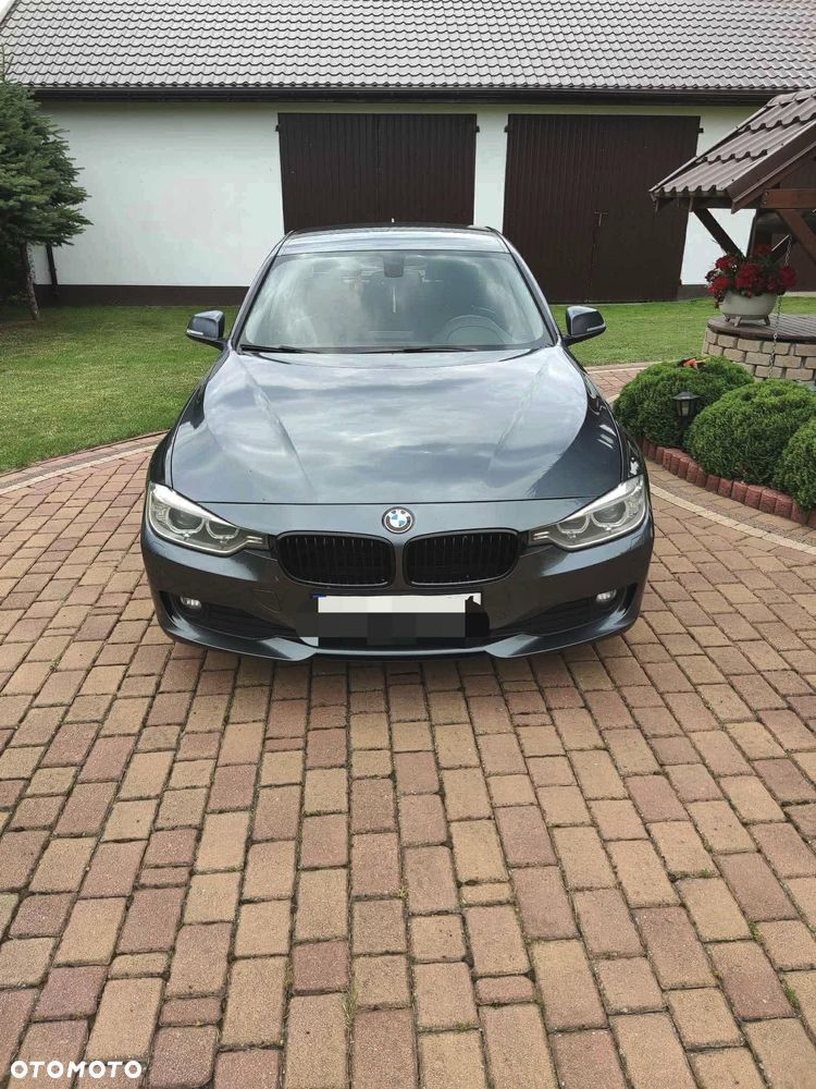 BMW Seria 3 318d DPF - 6