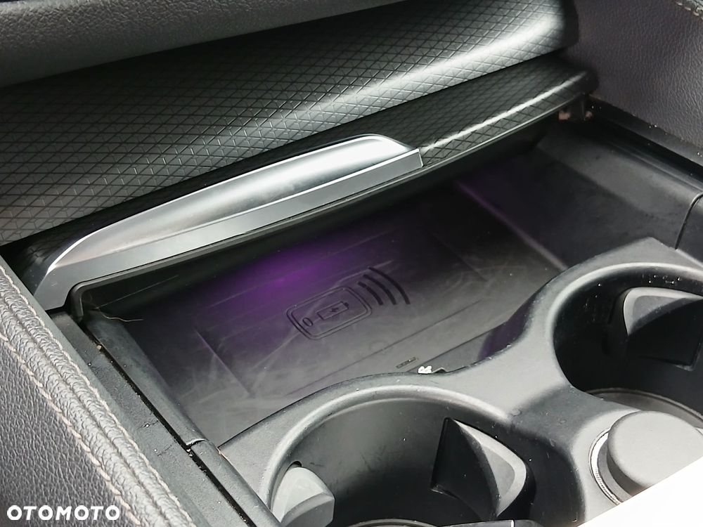 BMW Seria 5 518d mHEV Luxury Line - 27