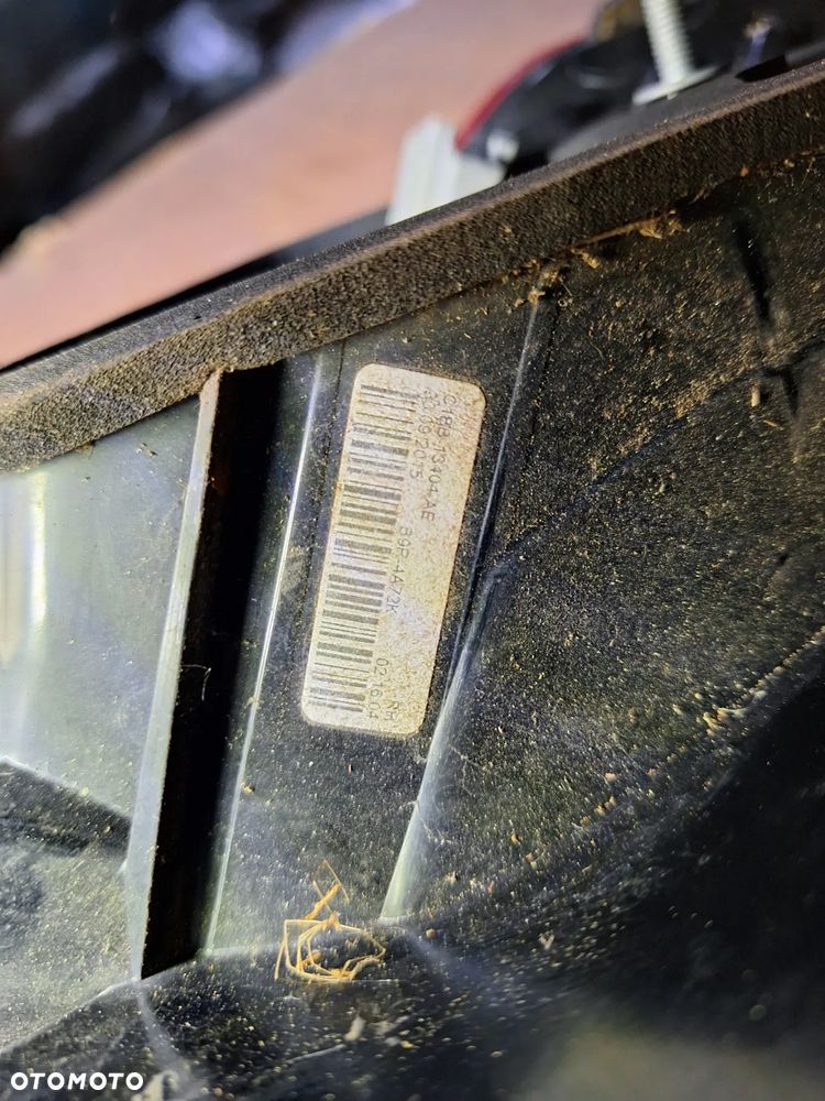 FIESTA MK7 LIFT lampa prawa tył - 6