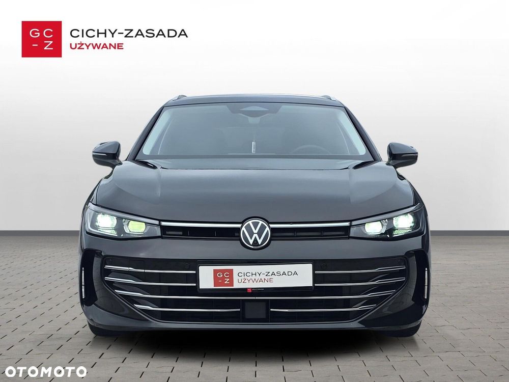 Volkswagen Passat Variant 2.0 TDI EVO Elegance DSG - 9