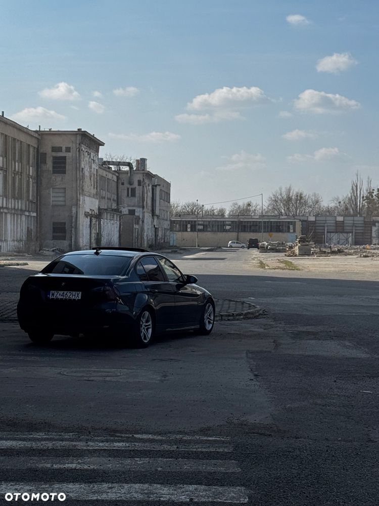 BMW Seria 3 320i - 34
