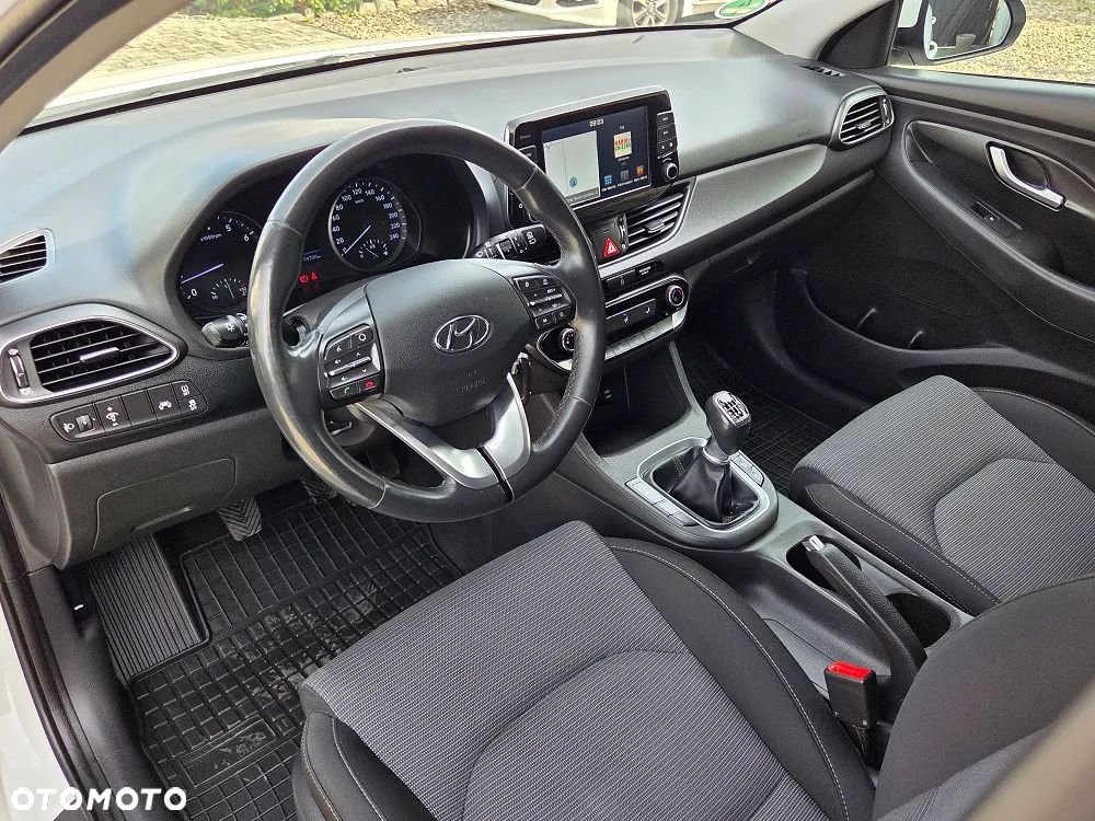 Hyundai i30 1.4 Passion - 14