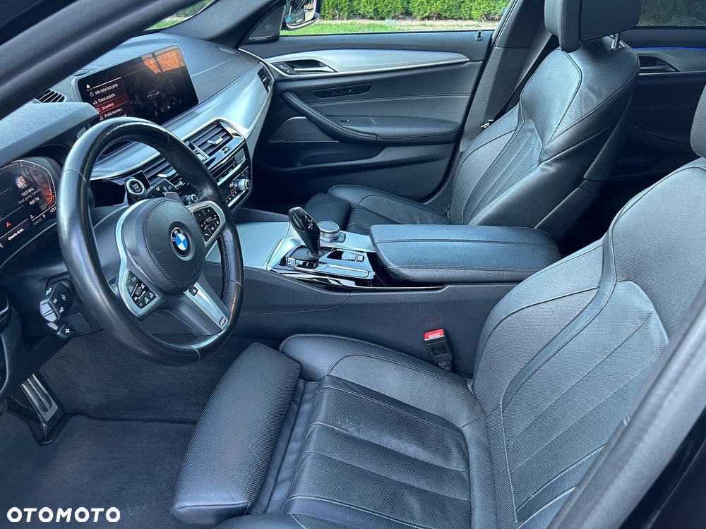 BMW Seria 5 520d M Sport Edition - 11