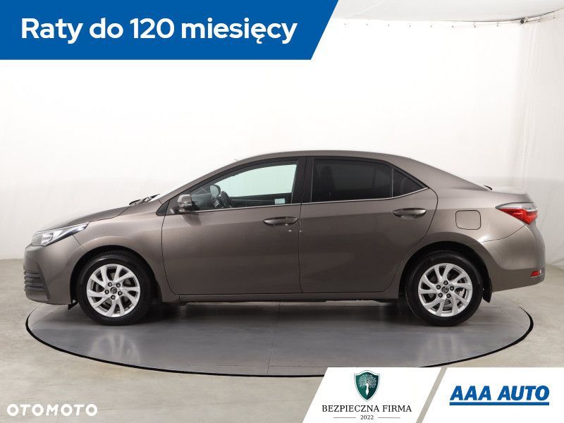 Toyota Corolla - 4