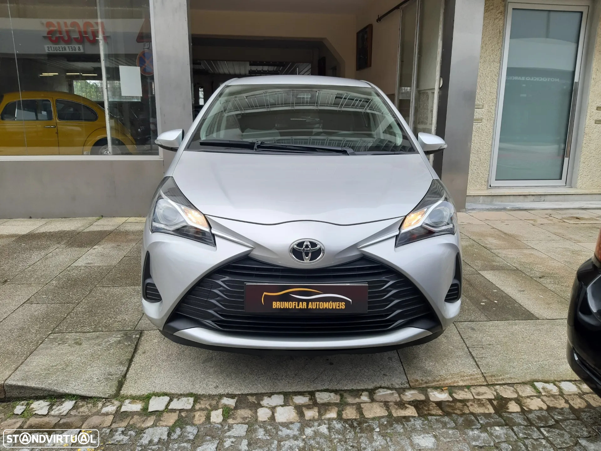 Toyota Yaris 1.0 VVT-i Comfort - 3