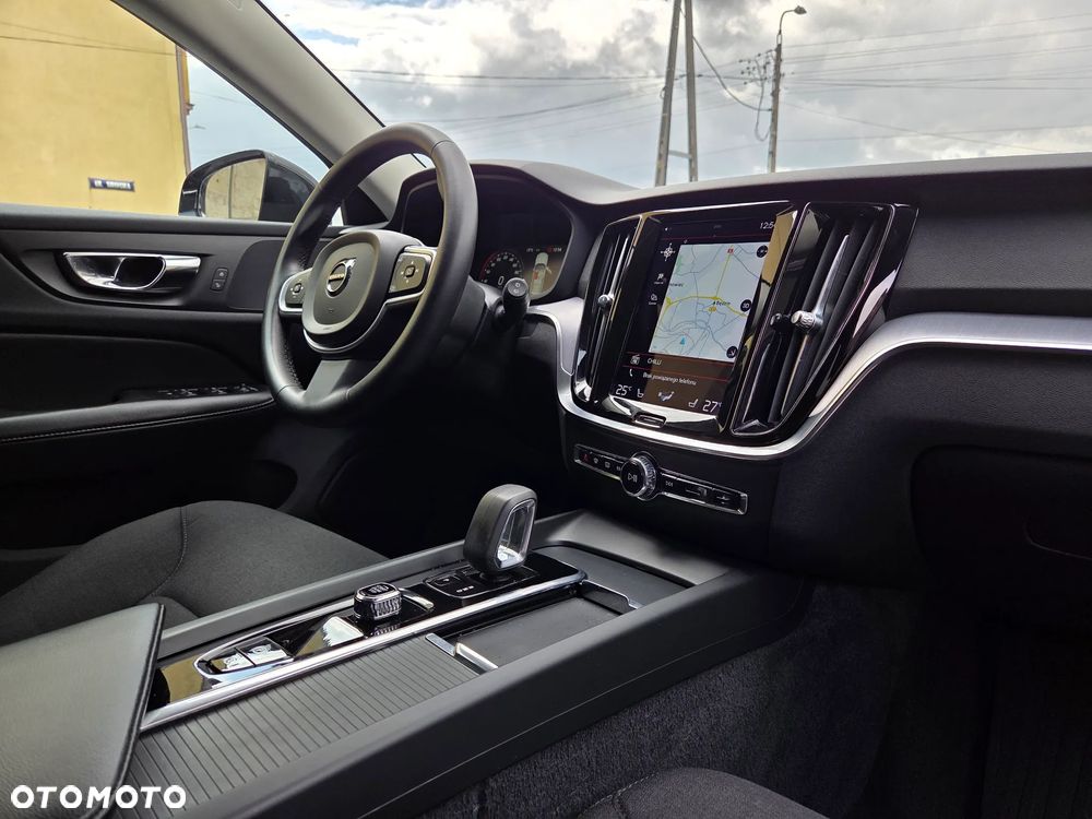Volvo V60 B4 D Momentum Pro - 12