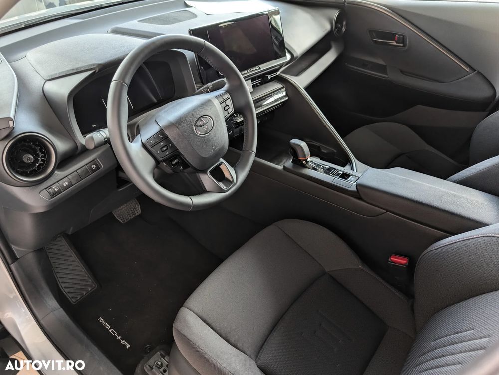 Toyota C-HR 2.0 HEV 197 CP 4x2 CVT Dynamic - 10