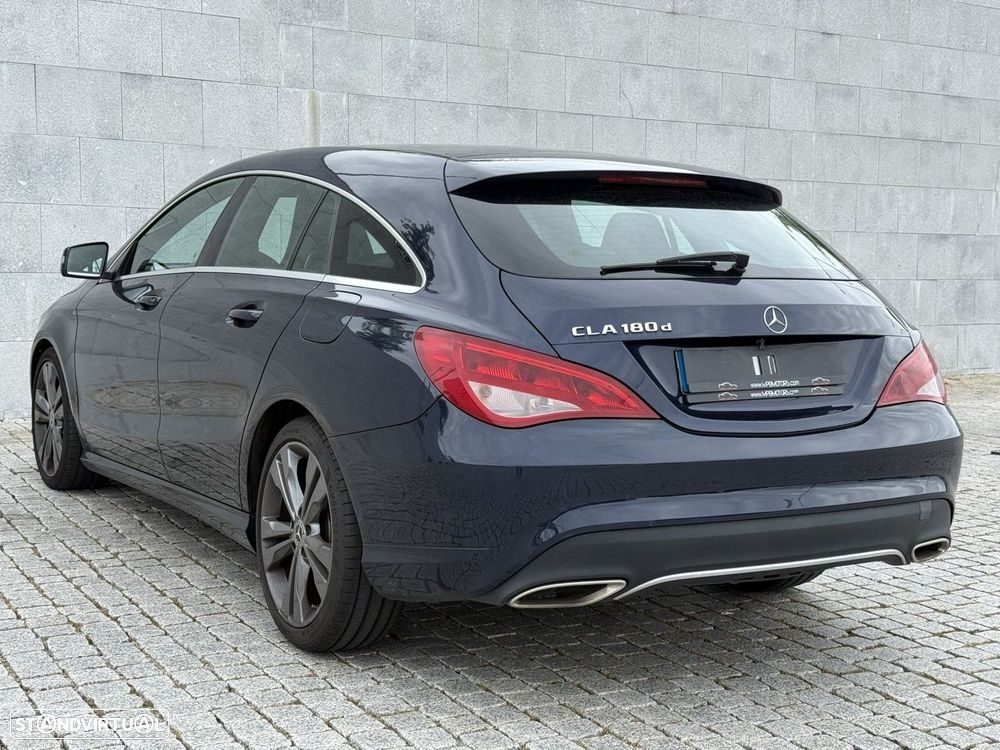 Mercedes-Benz CLA 180 d Shooting Brake Urban - 4