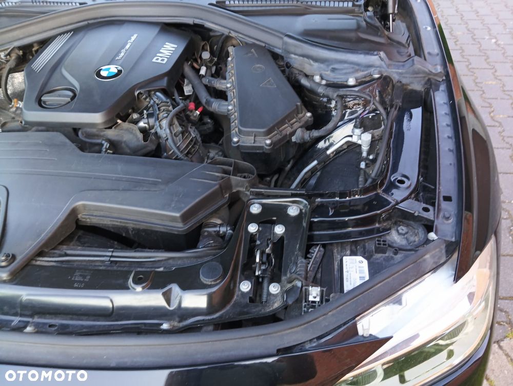 BMW Seria 3 318d - 14