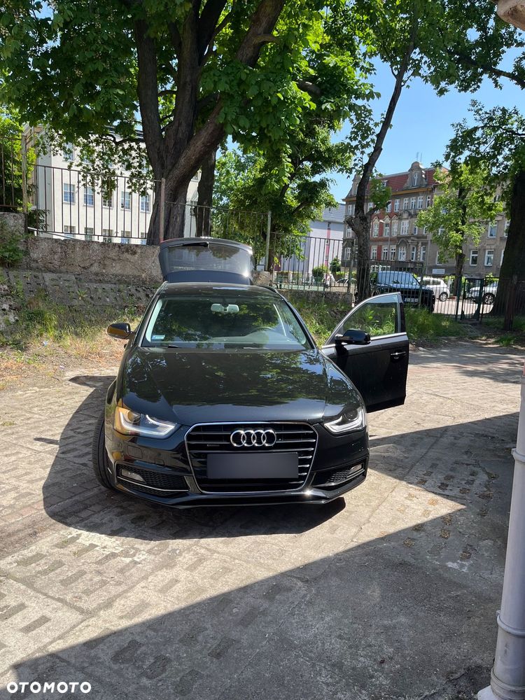 Audi A4 Avant 2.0 TDI DPF clean diesel quattro S tronic S line Sportpaket - 1