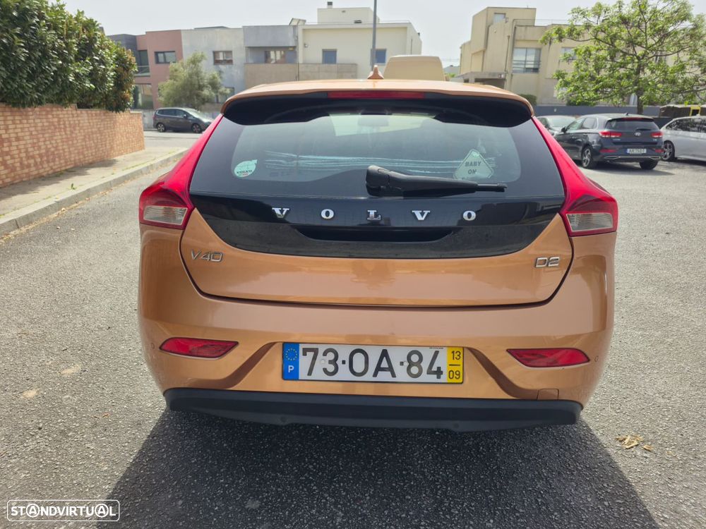 Volvo V40 1.6 D2 Momentum - 2