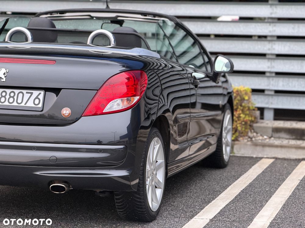 Peugeot 207 CC 1.6 Intense - 31