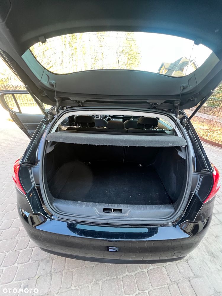 Peugeot 308 - 18