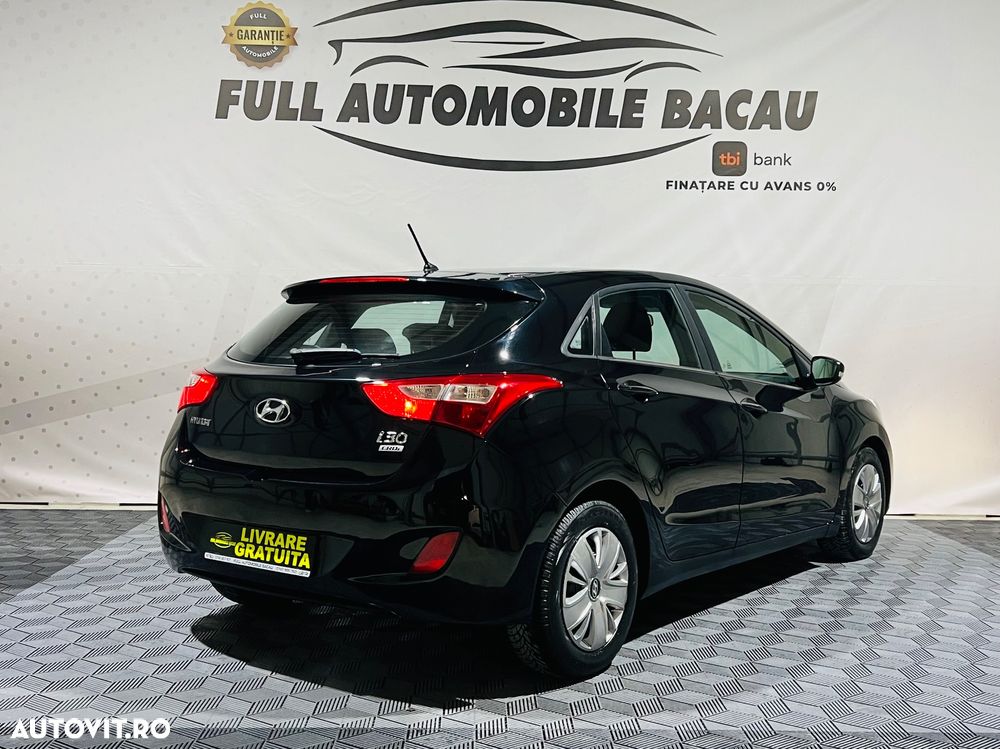 Hyundai i30 1.6 CRDI Automatik Trend - 5