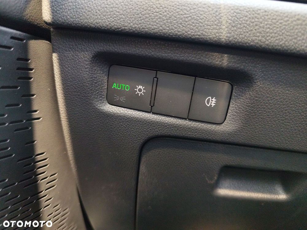 Skoda Octavia 1.5 TSI mHEV Selection DSG - 21