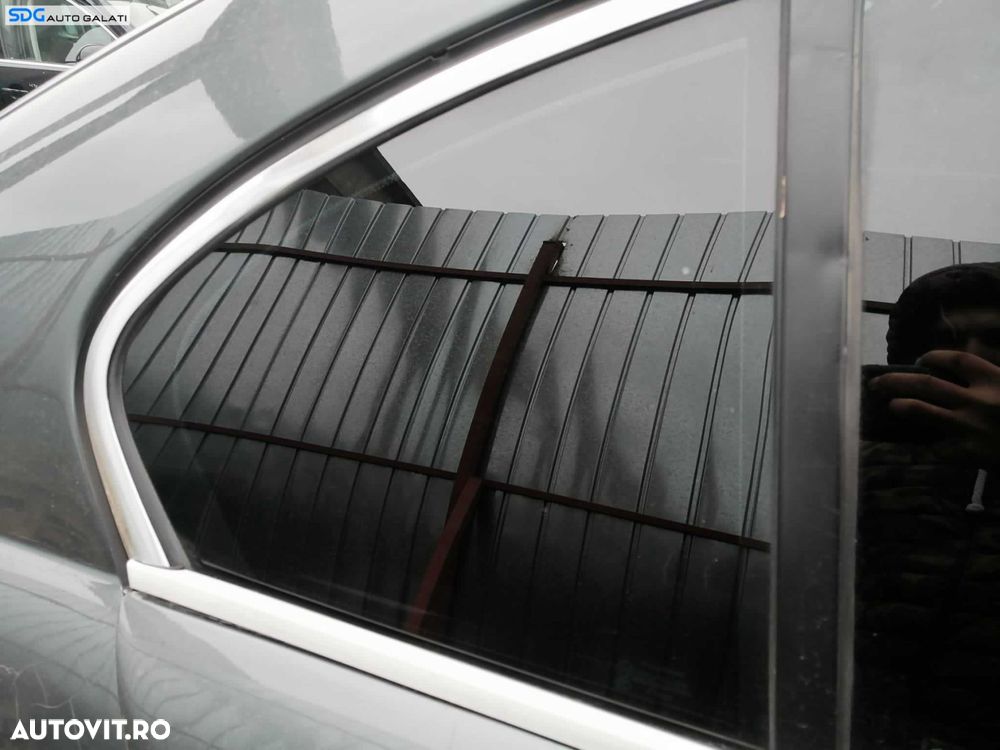Geam Fix de pe Usa Portiera Dreapta Spate BMW Seria 7 E65 E66 730 3.0 D Facelift 2001 - 2008 - 2