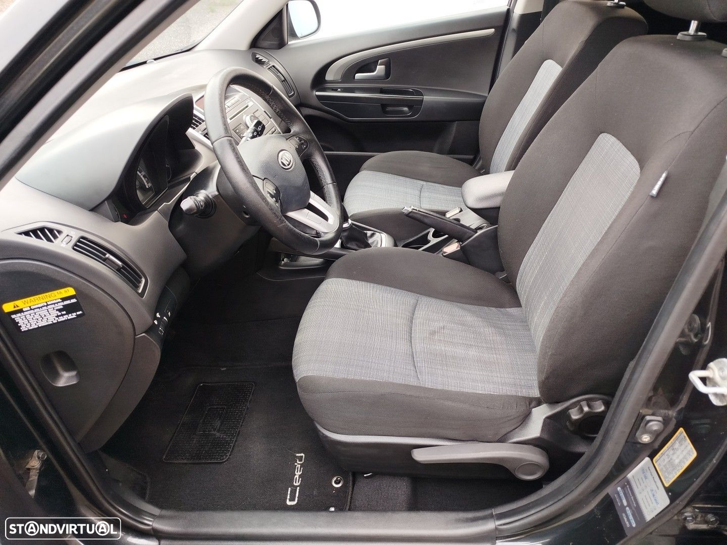 Kia Ceed SW 1.6 CRDi LX ISG - 14