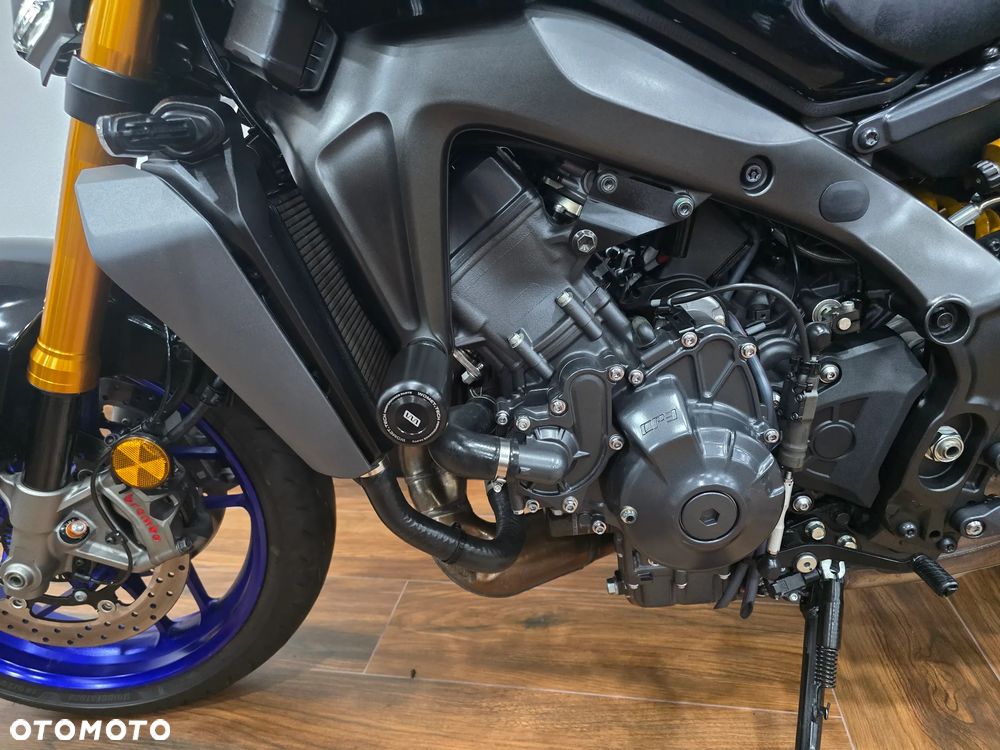 Yamaha MT - 16
