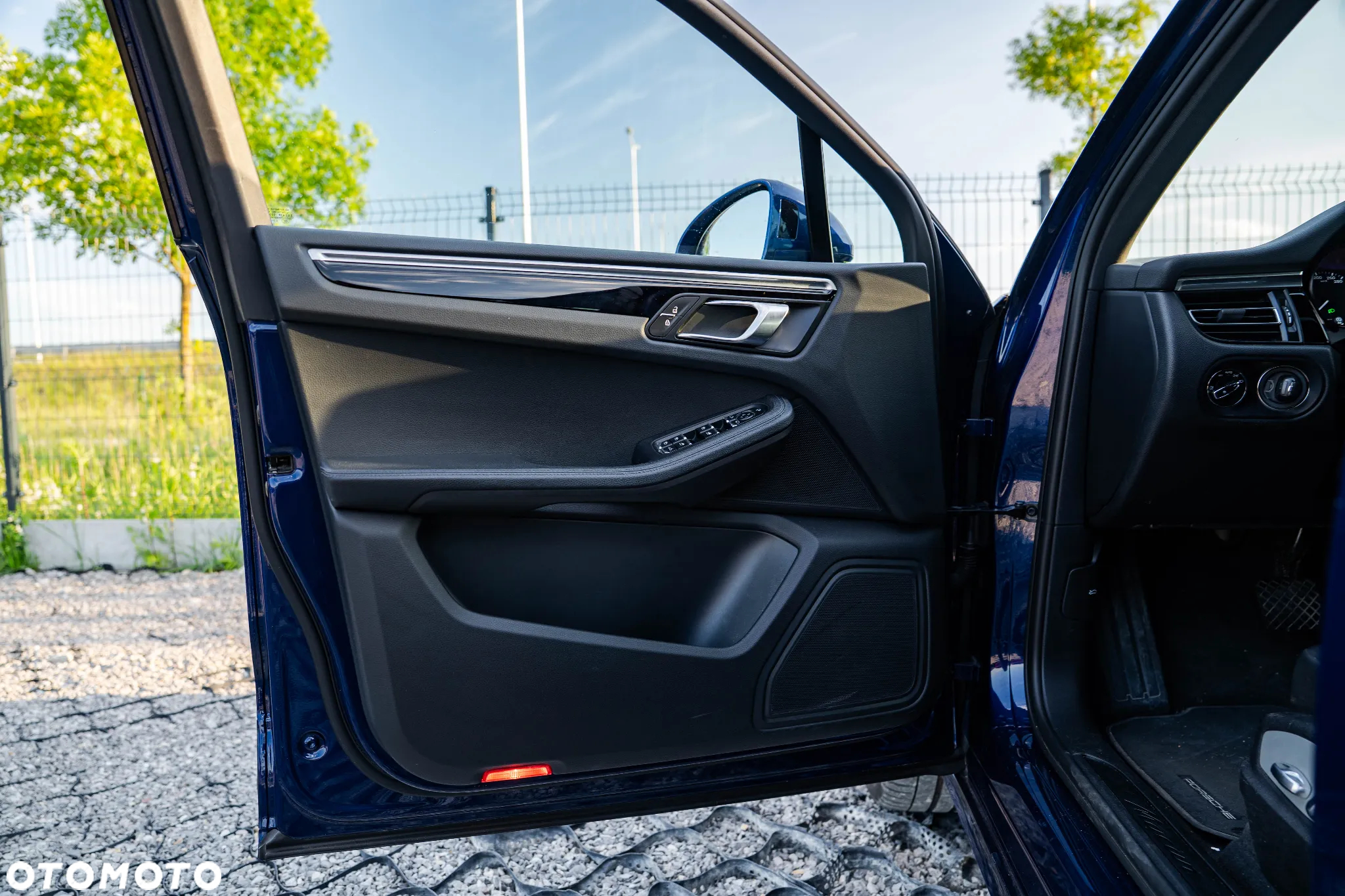 Porsche Macan Standard - 21
