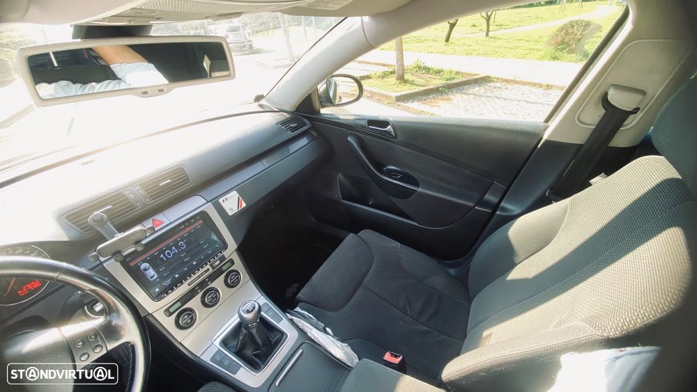 VW Passat Variant 1.9 TDi Trendline - 9