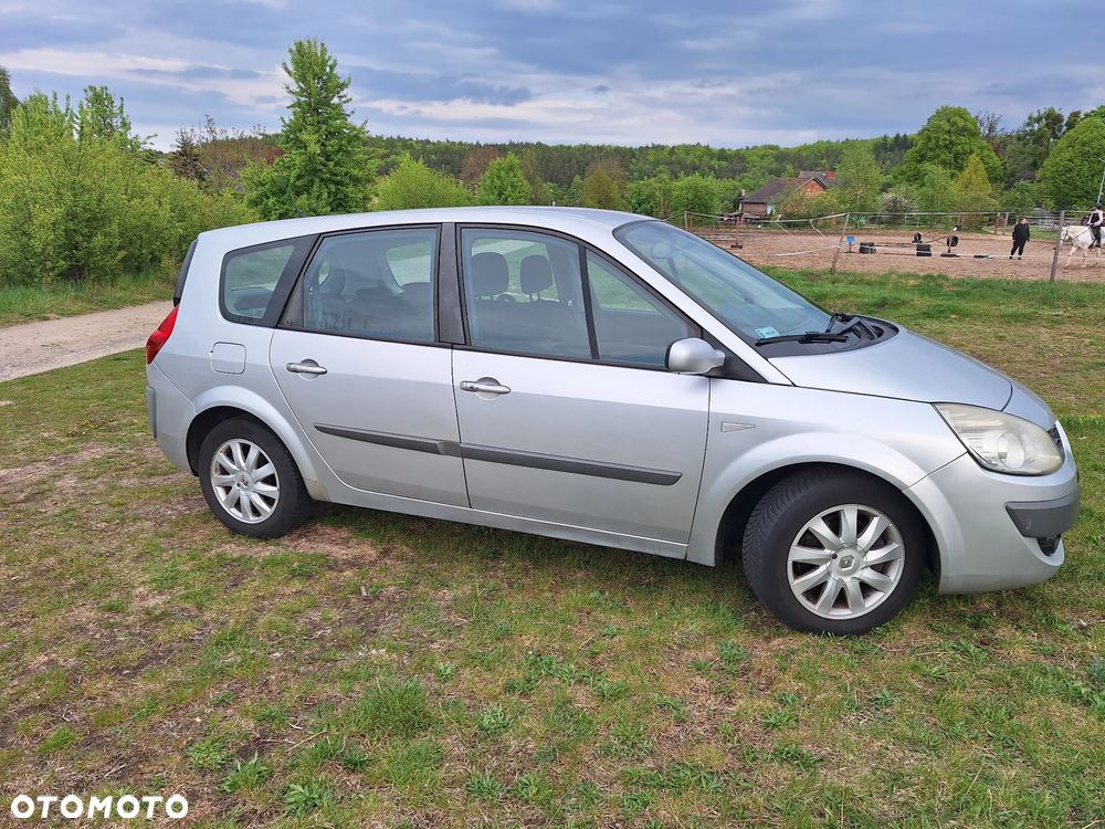 Renault Scenic - 18