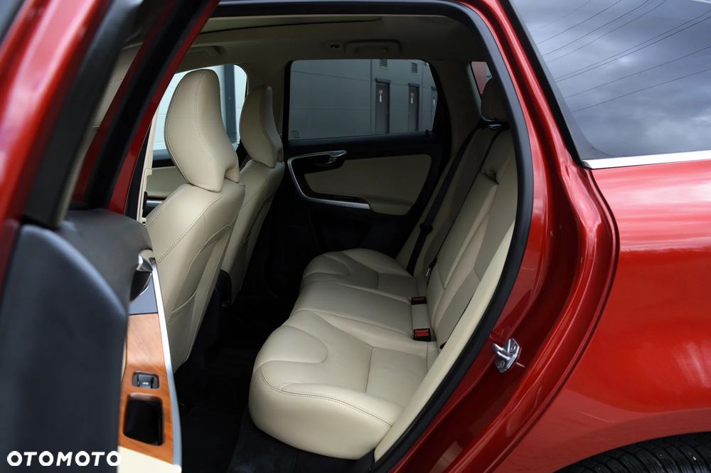 Volvo XC 60 D4 Drive-E Summum - 7