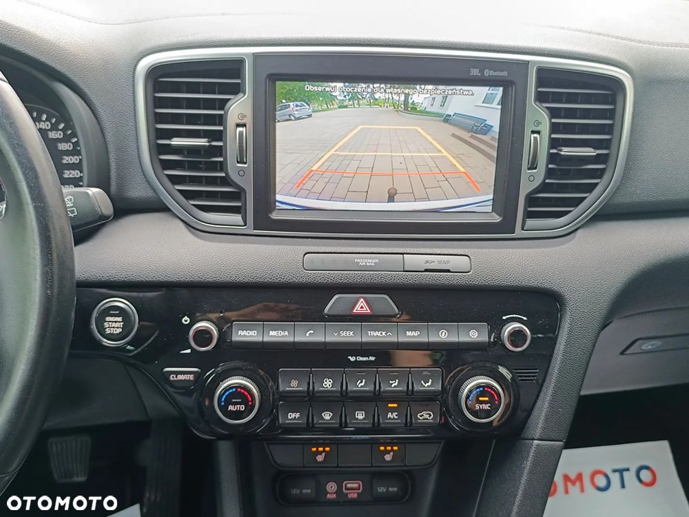 Kia Sportage 1.7 CRDI 2WD Dream-Team Edition - 32