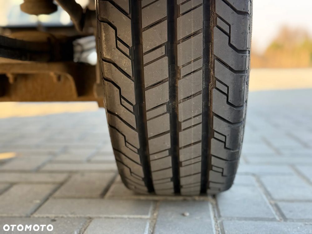 Fiat Ducato 2.3 131KM / Kontener 4,2m 8EP + Winda Dhollandia 750kg / 240.926KM PRZEBIEG / PO SERWISIE / ZAREJESTROWANY W PL - 12