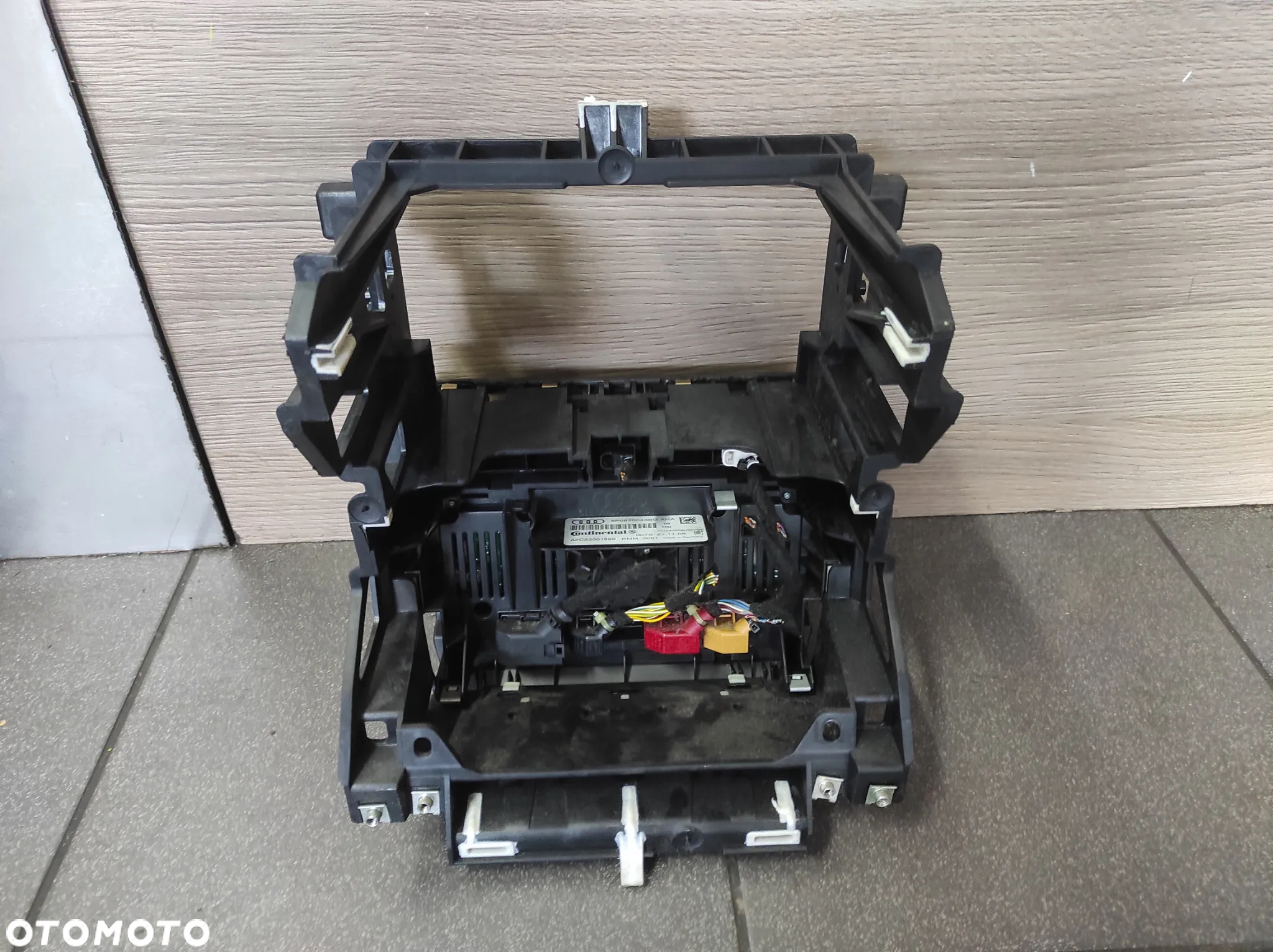 KOSZ RADIO PANEL KLIMATYZACJI RAMKA AUDI A3 8P LIFT 2DIN CLIMATRONIC WYSYŁKA !!!! - 4