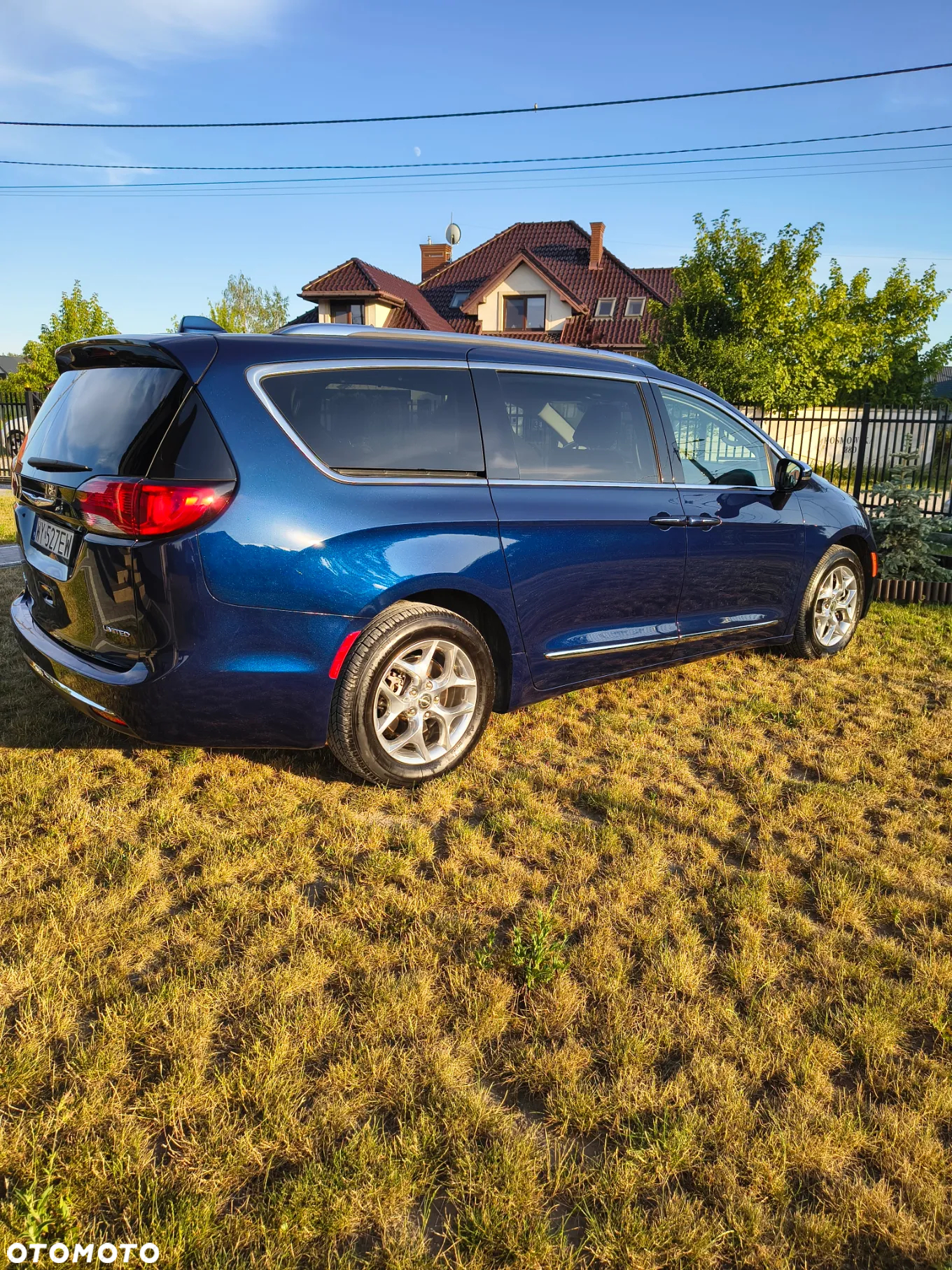 Chrysler Pacifica - 15