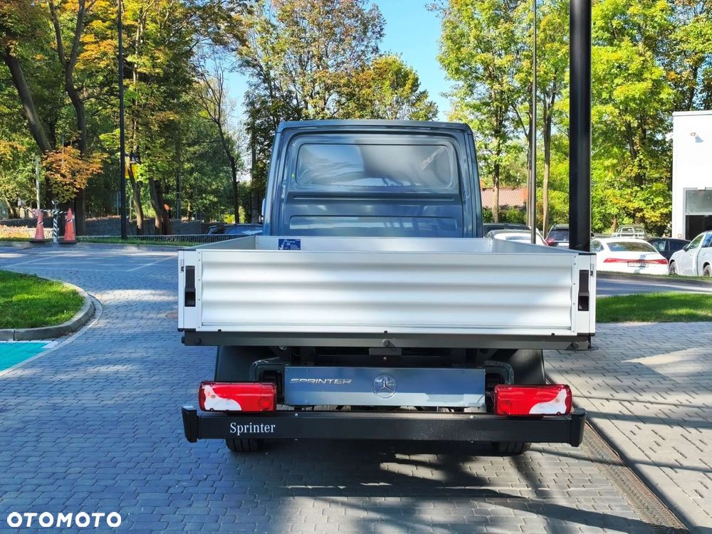 Mercedes-Benz Sprinter - 5