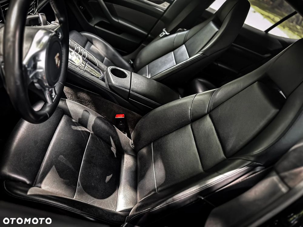Porsche Panamera GTS - 20