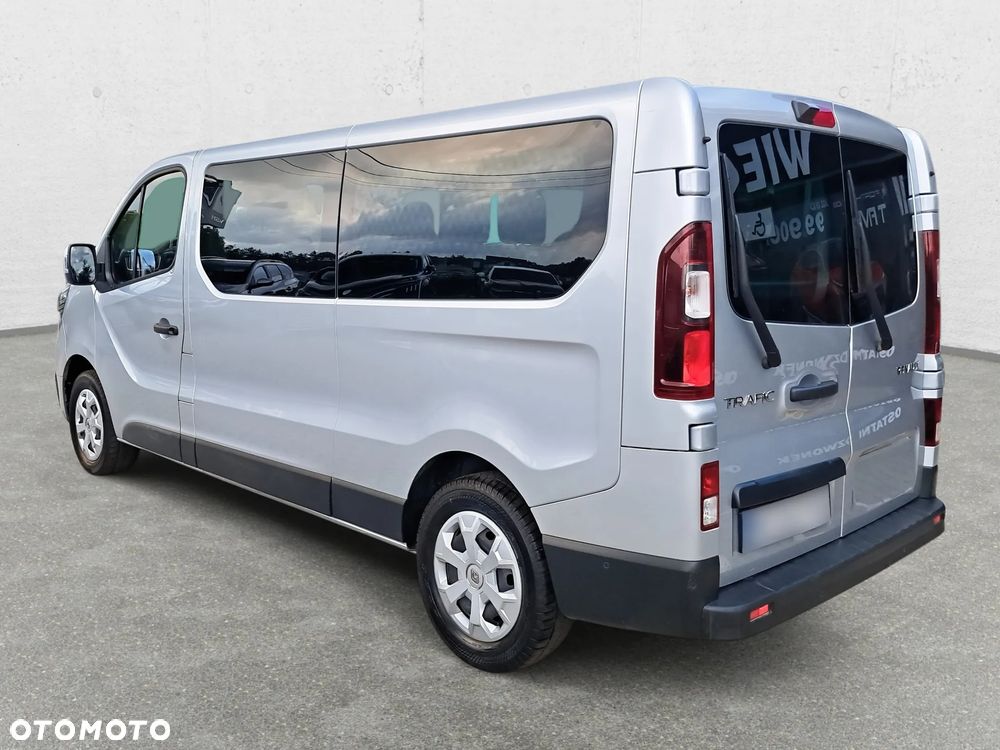 Renault Trafic Grand 2.0 dCi EDC - 8