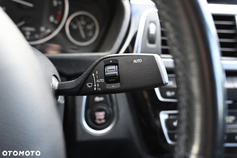 BMW Seria 3 318d Advantage - 7