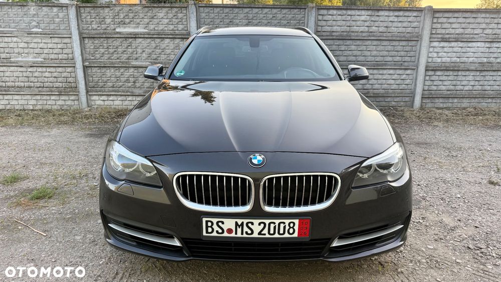 BMW Seria 5 525d - 26