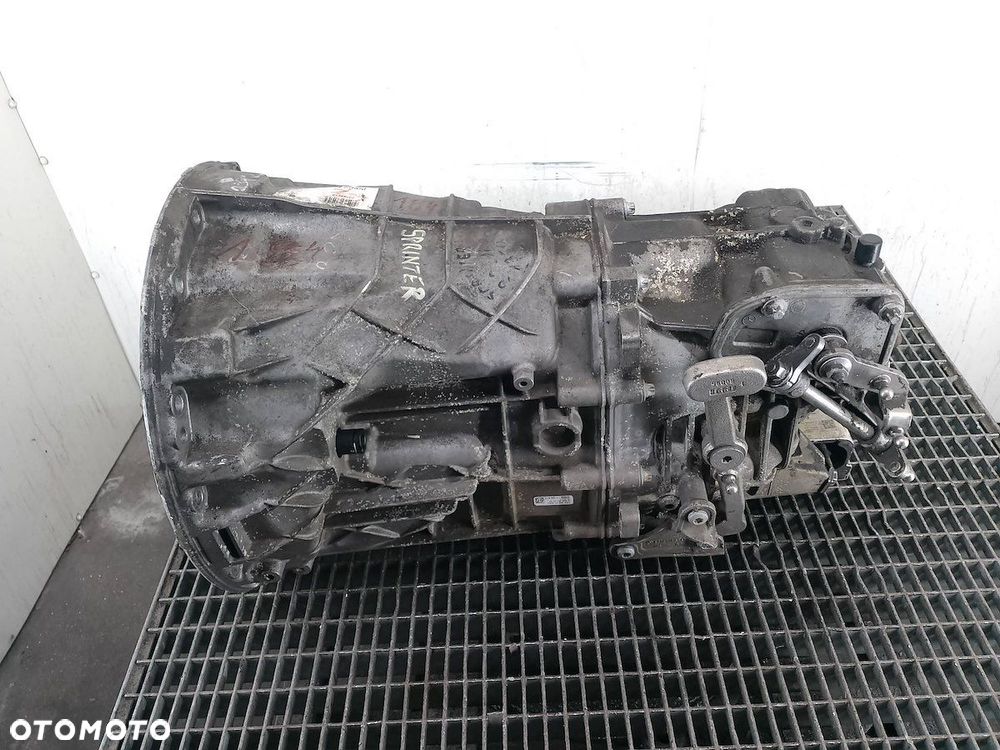 SKRZYNIA BIEGÓW MANUALNA 5 MERCEDES-BENZ SPRINTER W906 711680 2.2 CDI - 1