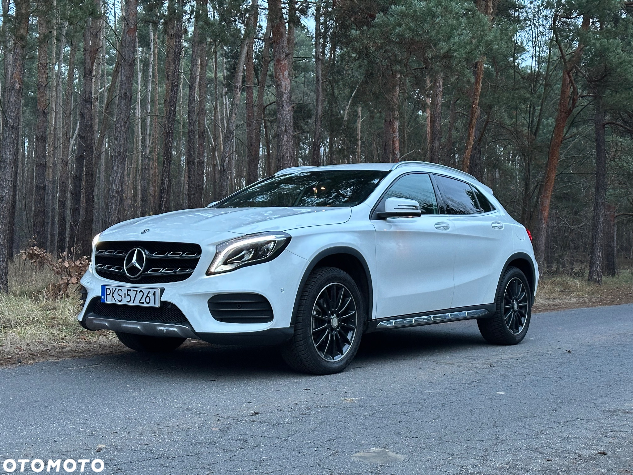 Mercedes-Benz GLA 200 7G-DCT AMG Line - 5