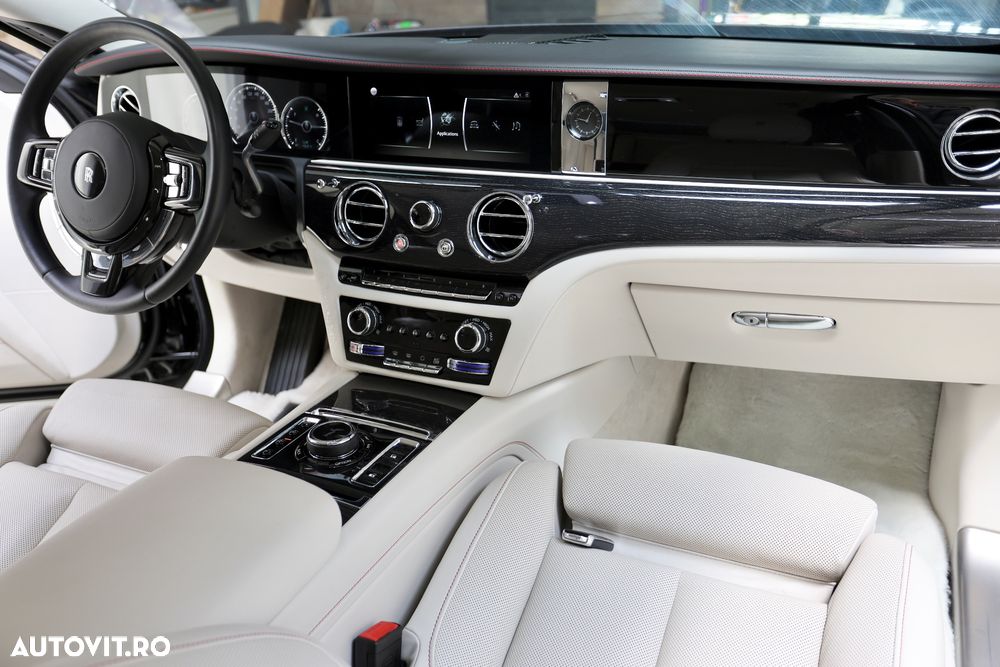 Rolls-Royce Ghost - 17