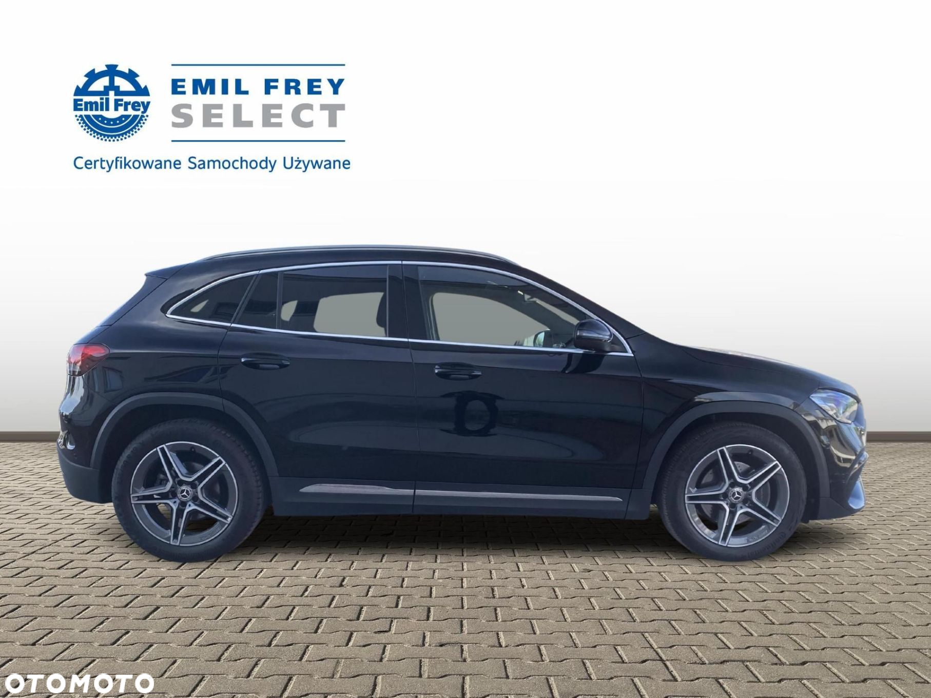 Mercedes-Benz GLA - 6
