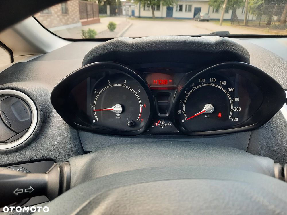 Ford Fiesta 1.25 Viva - 26