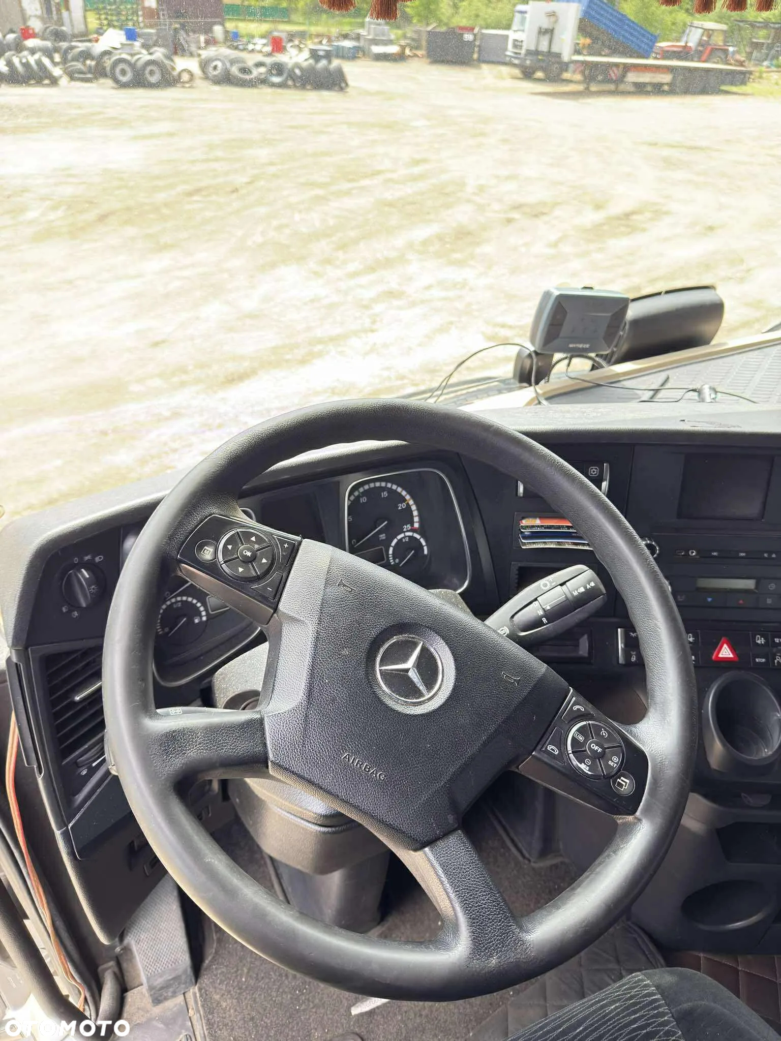 Mercedes-Benz ACTROS - 4