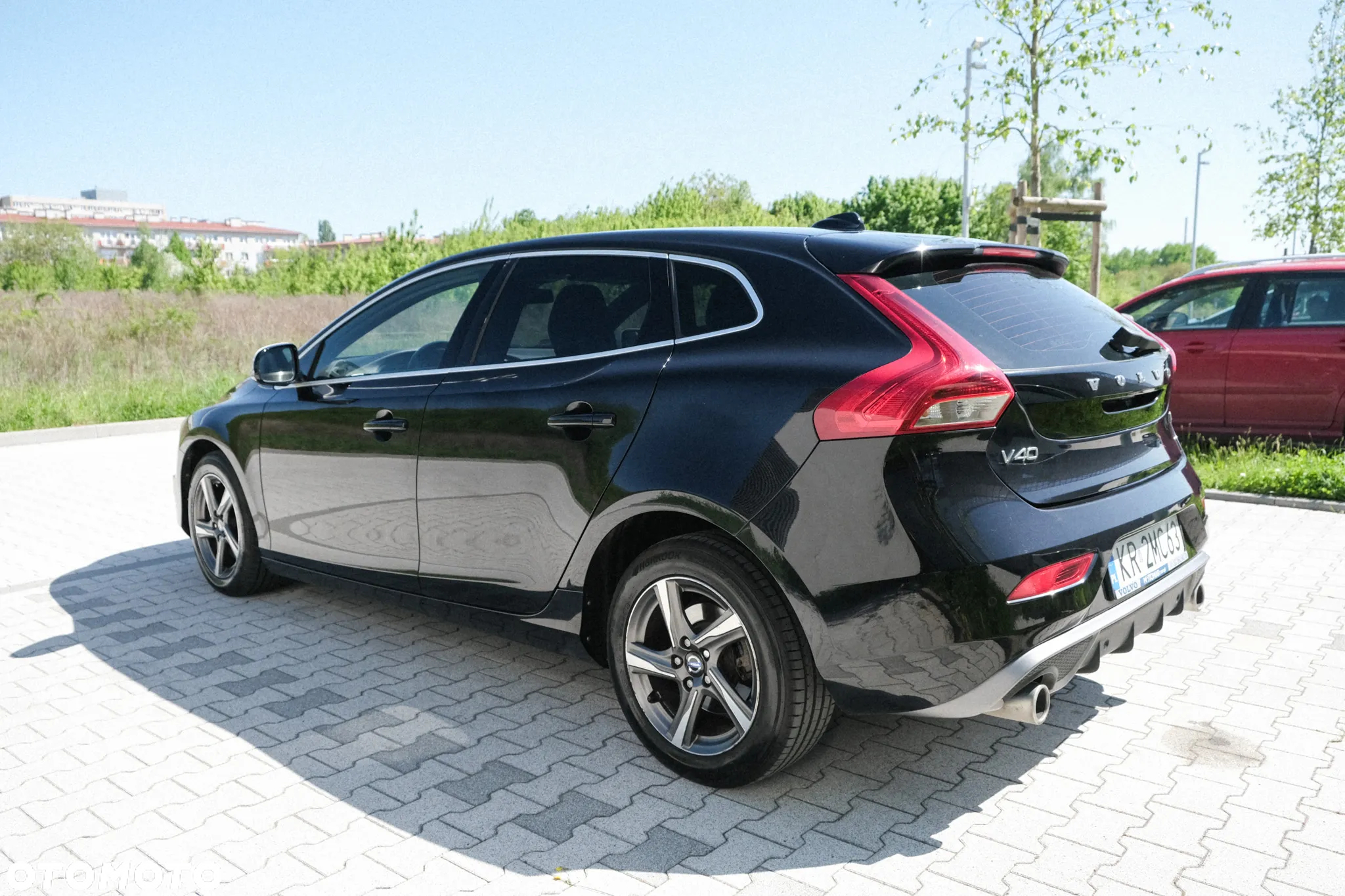 Volvo V40 D4 Drive-E R-Design Momentum - 6