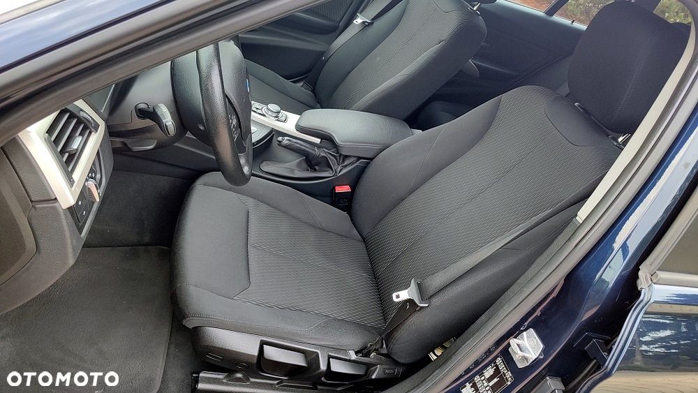 BMW Seria 3 - 26