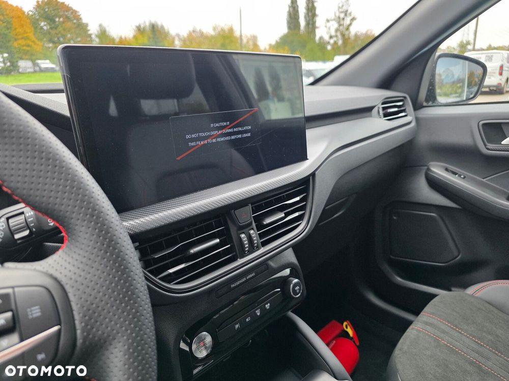 Ford Kuga - 23