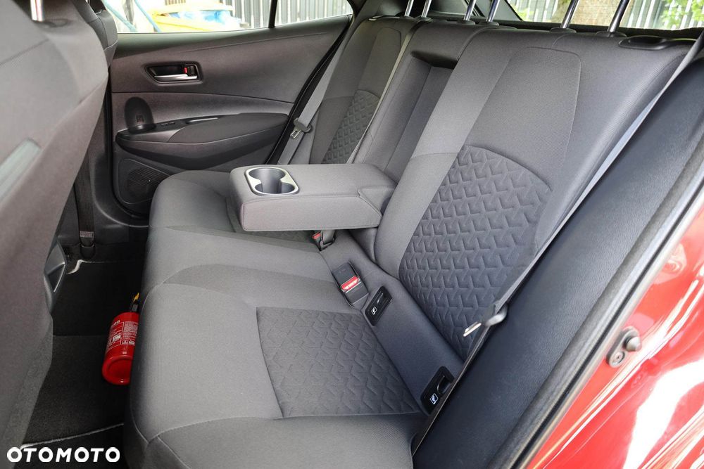 Toyota Corolla 1.8 Hybrid Comfort - 33